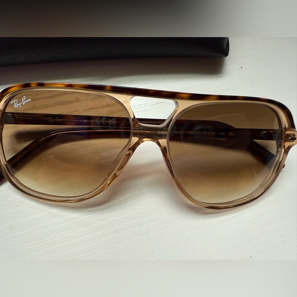 Ray-Ban
Bill 56mm Gradient
Square Sunglasses - Picture 5 of 7
